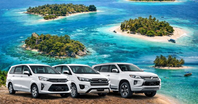 Armada rental mobil Lombok Avanza, Innova Reborn, Pajero, dan Fortuner dengan latar Gili Air, Gili Trawangan, Gili Meno, dan Gili Kedis